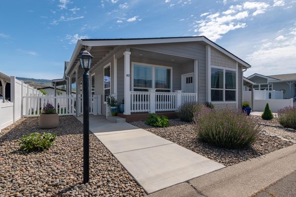 333 Mountain View Drive, 80, Talent, OR 97540