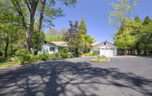258 Walker Road, Grants Pass, OR 97527