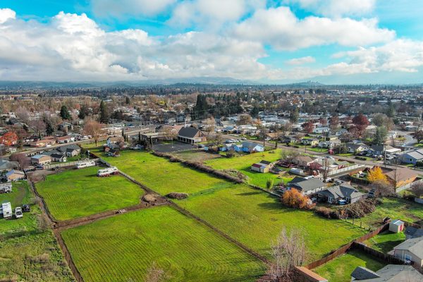 2621 Merriman Road, 3000, Medford, OR 97501
