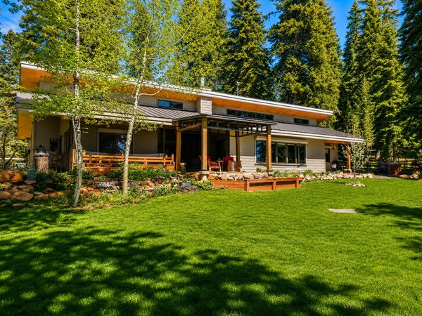 4990 E Hyatt lake Road, Ashland, OR 97520