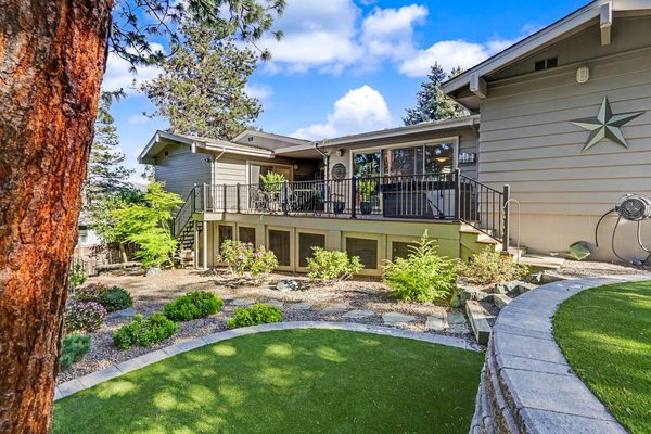 1411 Ponderosa Drive, Ashland, OR 97520