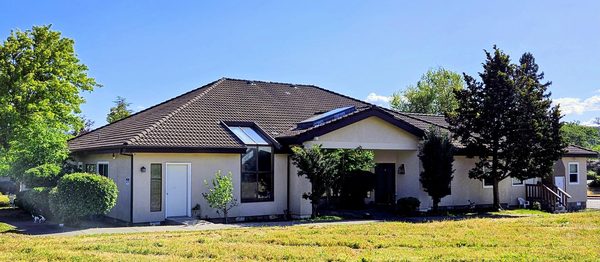 181 NW Bunnell Avenue, Grants Pass, OR 97526