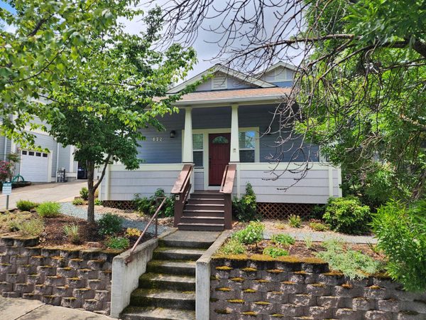 472 Scenic Drive, Ashland, OR 97520