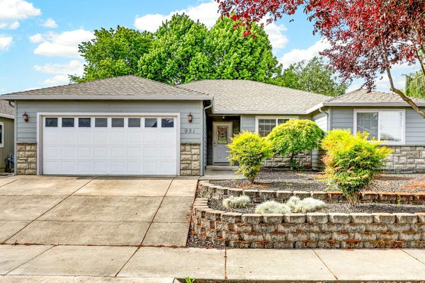 921 Birmingham Street, Medford, OR 97501