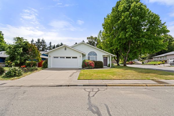 1113 Wylie Lane, Grants Pass, OR 97527
