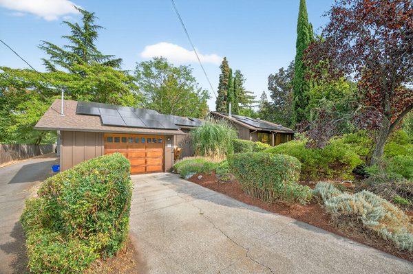 740 Park Street, Ashland, OR 97520