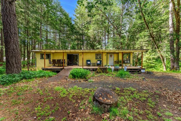350 Bonnie Lane, Grants Pass, OR 97527