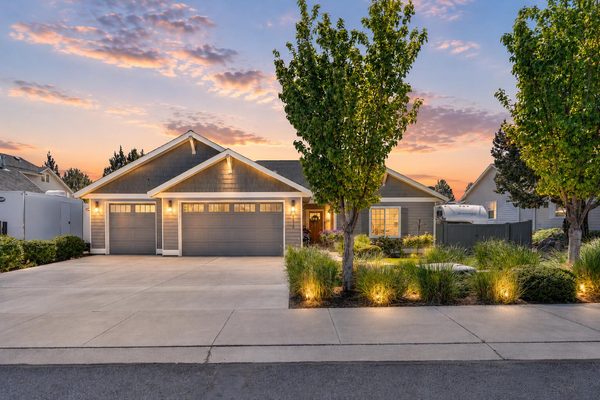 4430 SW Ben Hogan Drive, Redmond, OR 97756