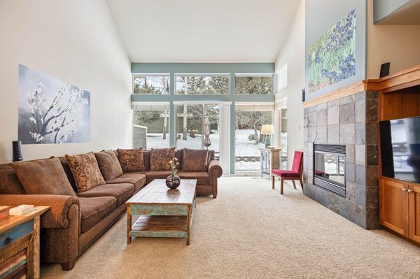 1421 Highland View Loop, Redmond, OR 97756