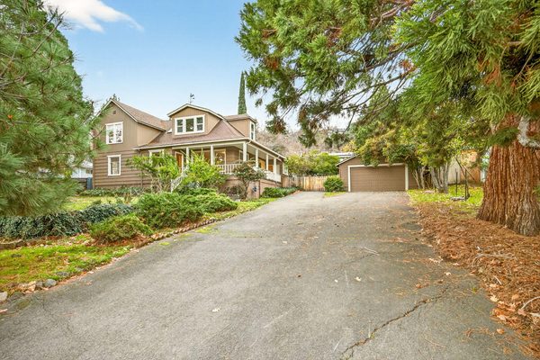 527 Chestnut Street, Ashland, OR 97520
