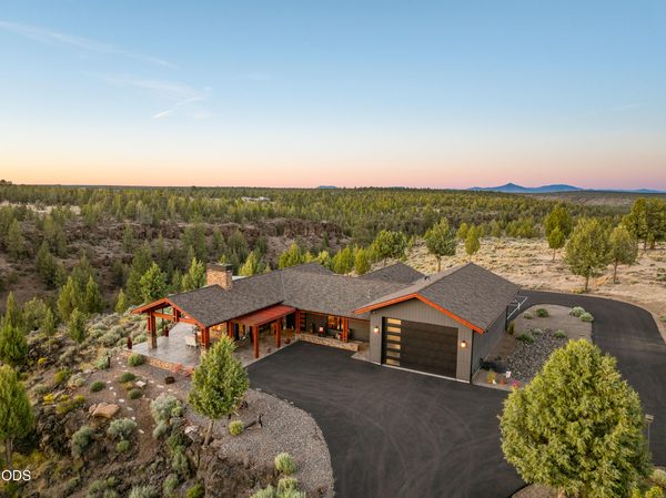 17771 Warrin Road, Sisters, OR 97759