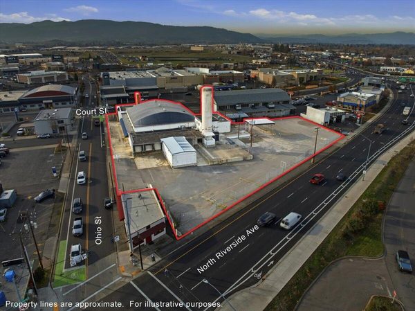1300 Court Street, Medford, OR 97501