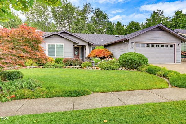 3343 Edgewater Drive, Medford, OR 97504