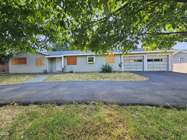 2535 Madison Street, Klamath Falls, OR 97603