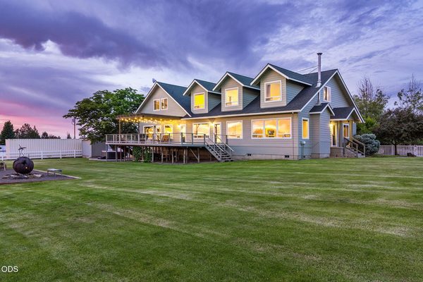 63531 Gentry Loop, Bend, OR 97701