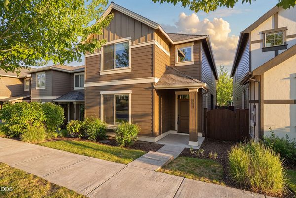 20745 NE Comet Lane, Bend, OR 97701