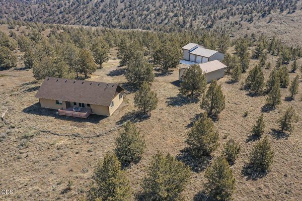 25405 SE Bear Creek Road, Prineville, OR 97754