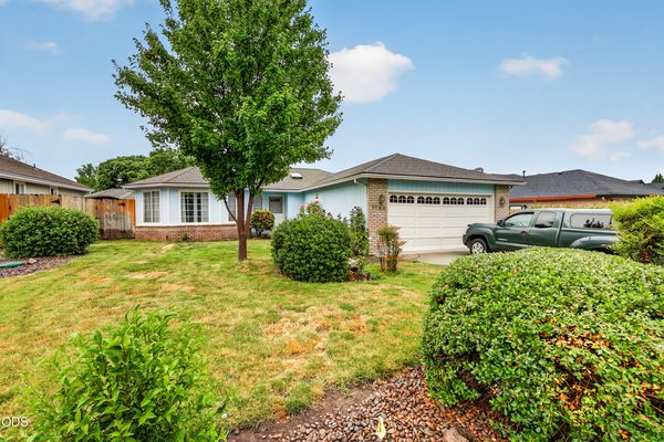 1764 Sandpiper Drive, Medford, OR 97501