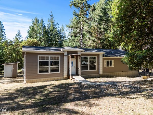 351 Board Shanty Road, Grants Pass, OR 97527