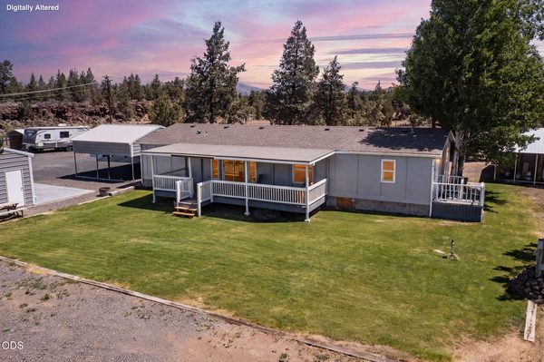 5810 NW Odin Falls Way, Redmond, OR 97756