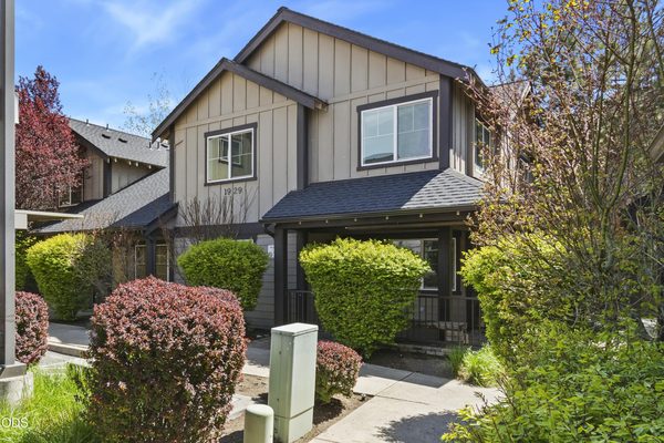 1929 NW Monterey Pines Drive, UNIT 5, Bend, OR 97703