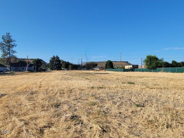 2121 NE 3rd Street, Prineville, OR 97754