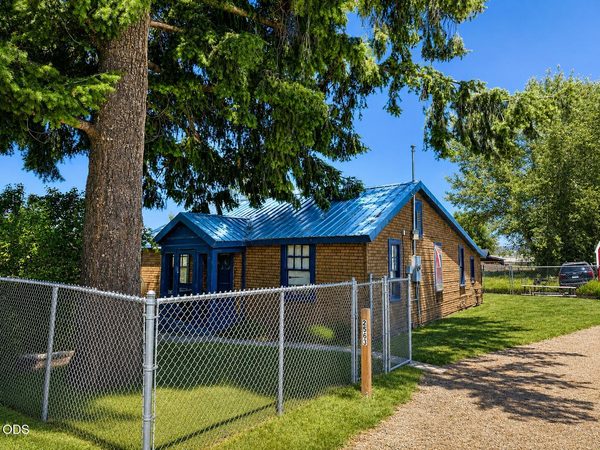 2563 NW O Neil Highway, Prineville, OR 97754