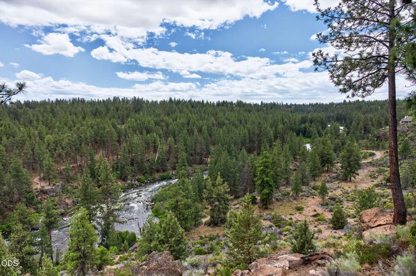 19717 SW Mount Bachelor Drive, UNIT 614, Bend, OR 97702