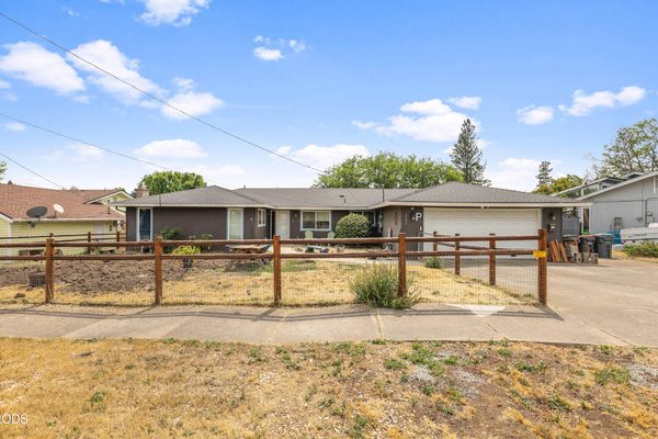 1741 Serenity Drive, Medford, OR 97504