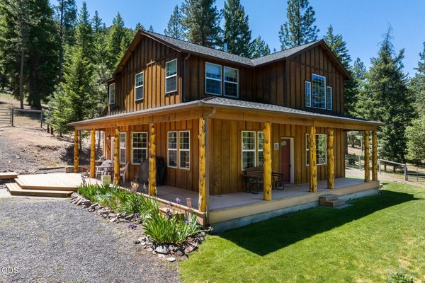 5920 NE Cerysa Lane, Prineville, OR 97754