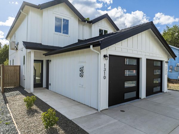 1310 NW Conklin Avenue, Grants Pass, OR 97526