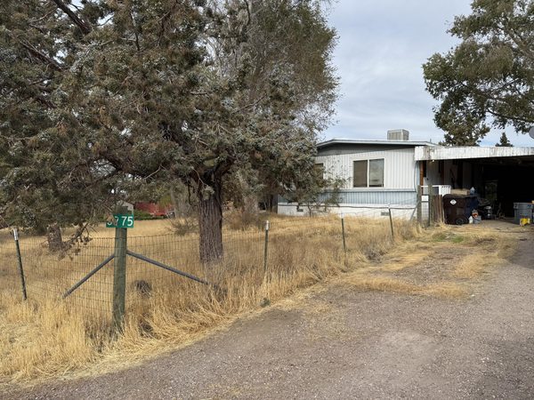 3775 NW Poplar Avenue, Redmond, OR 97756