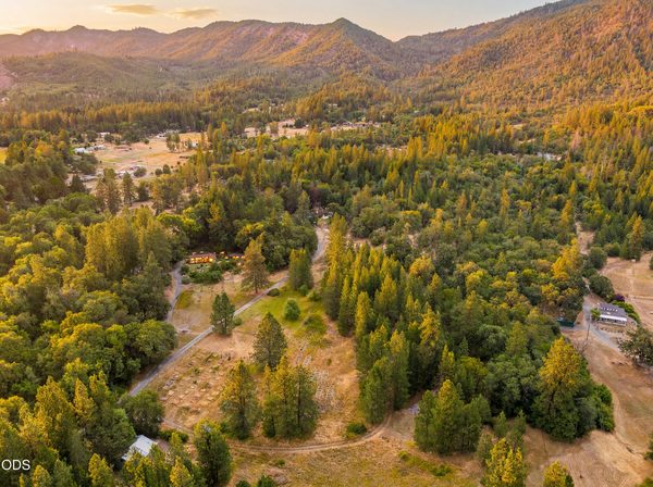 E Evans Creek Road, 703, Rogue River, OR 97537