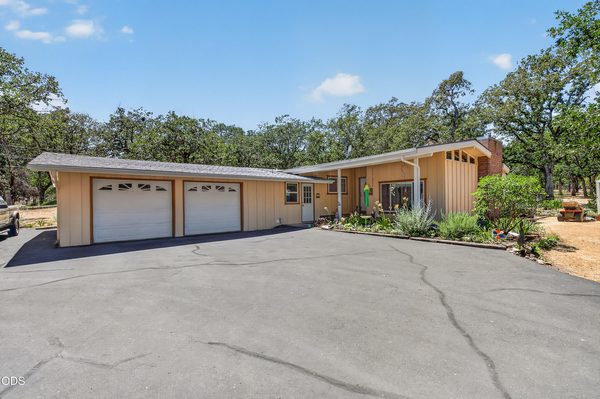 11339 Michael Road, Central Point, OR 97502
