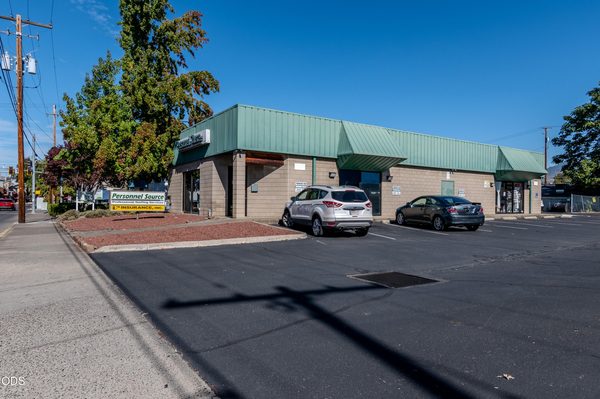 110 Hawthorne Street, A, Medford, OR 97504