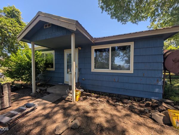37419 Modoc Point Road, Chiloquin, OR 97624