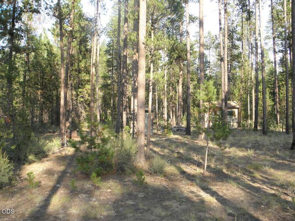 15855 Twin Drive, La Pine, OR 97739