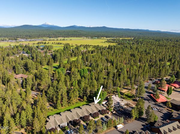 57057 Abbot House Lane, APT 10, Sunriver, OR 97707