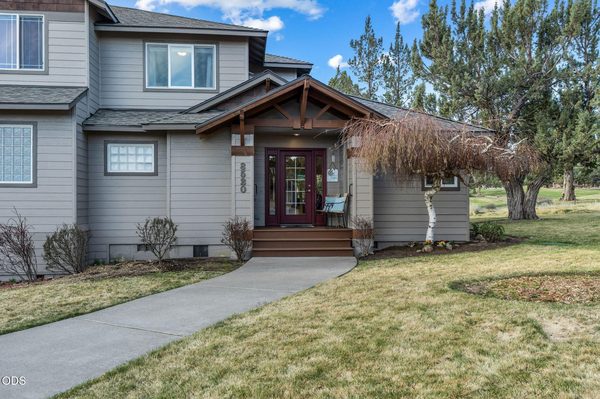8520 Golden Pheasant Court, Redmond, OR 97756