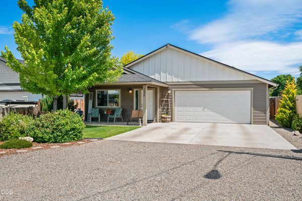 1238 NW Seehale Avenue, Prineville, OR 97754