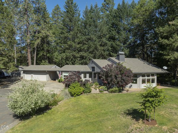 622 Wildflower Drive, Merlin, OR 97532