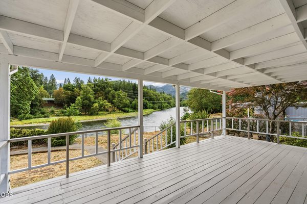 2850 Rogue River Highway, Grants Pass, OR 97527