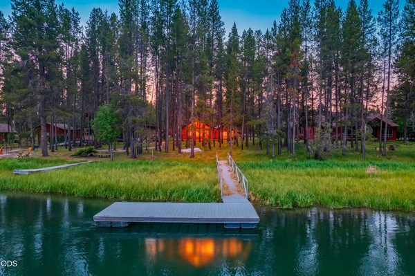 55915 Wood Duck Drive, Bend, OR 97707