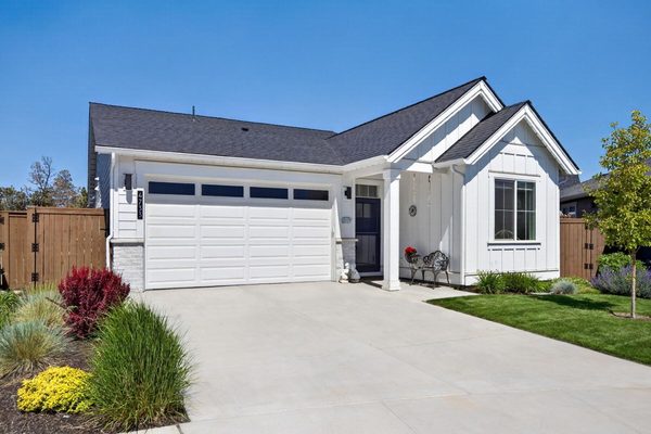 4733 SW Badger Court, Redmond, OR 97756