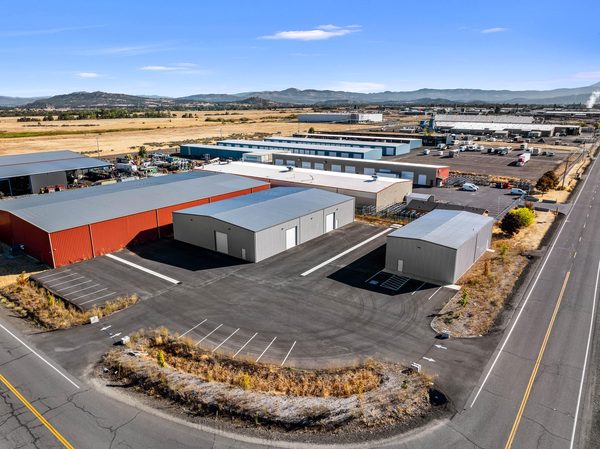 1339 Avenue F, White City, OR 97503