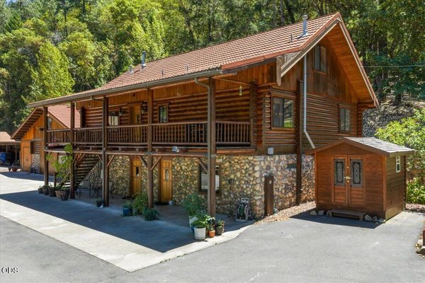 8155 Rogue River Highway, Grants Pass, OR 97527