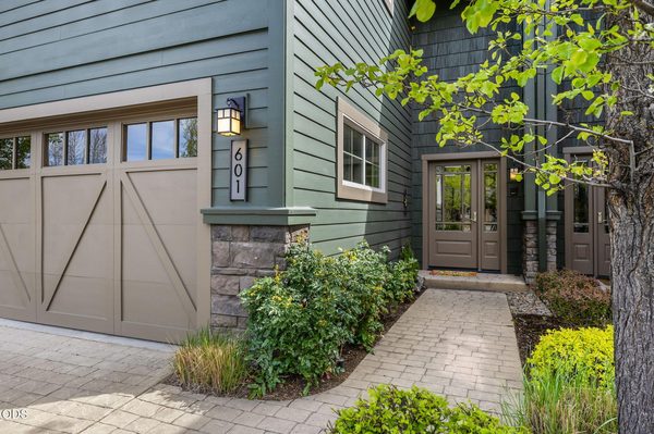 601 SW Otter Way, Bend, OR 97702