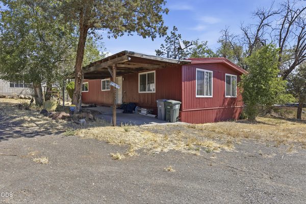 150 NE Cleveland Street, Madras, OR 97741