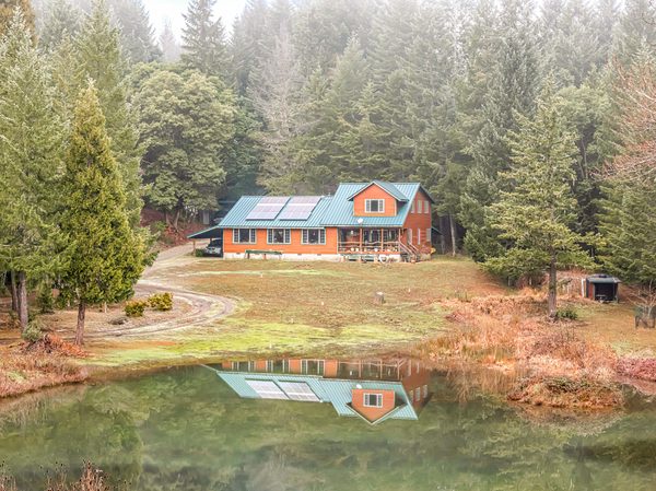 37010 Redwood Highway, O'Brien, OR 97534