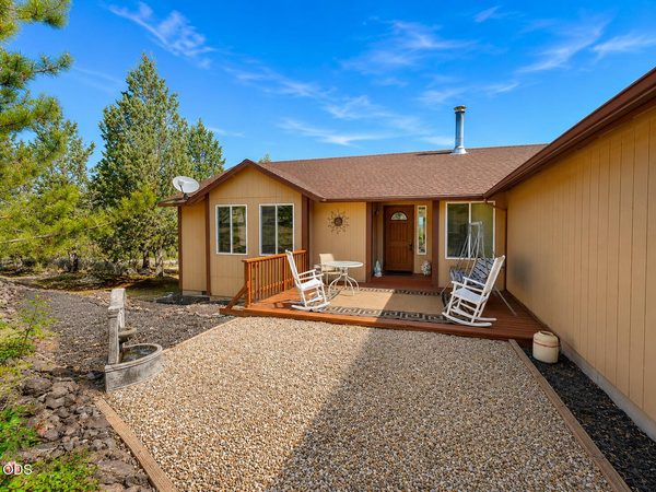 1047 SE Akins Drive, Prineville, OR 97754